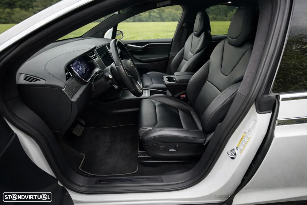 Tesla Model X 100D - 14