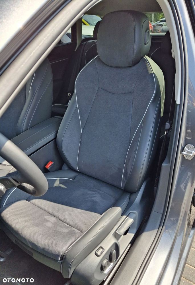 Volkswagen Passat - 11