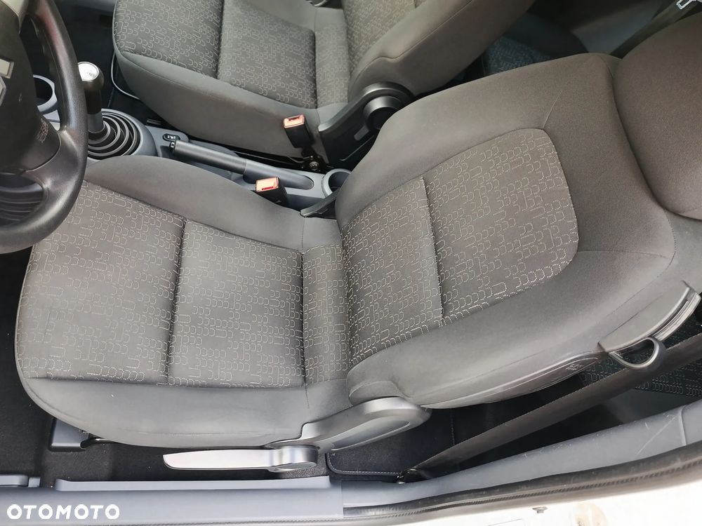Mitsubishi Colt 1.1 Entry / Inbusiness EU5 - 7