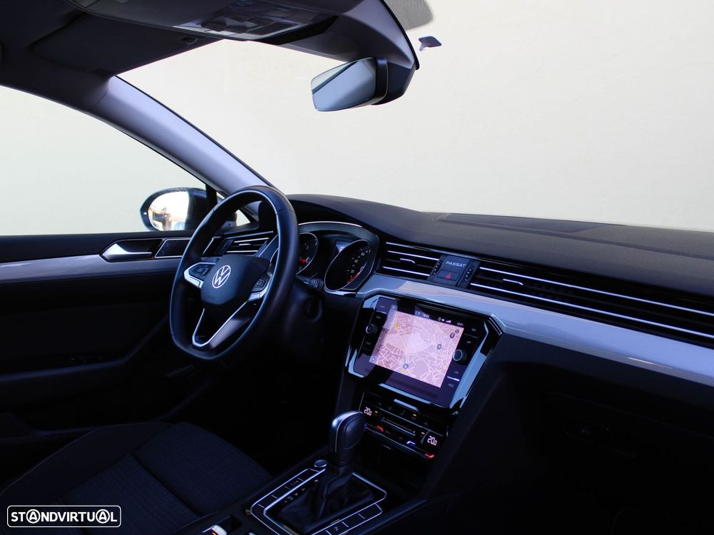 VW Passat Variant 2.0 TDi Business DSG - 59