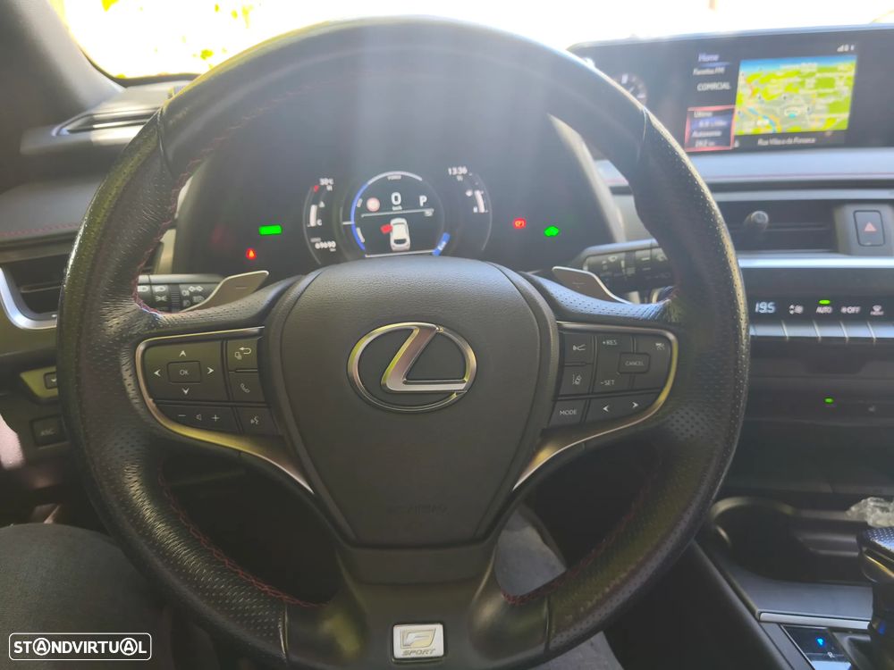 Lexus UX 250h F Sport - 4