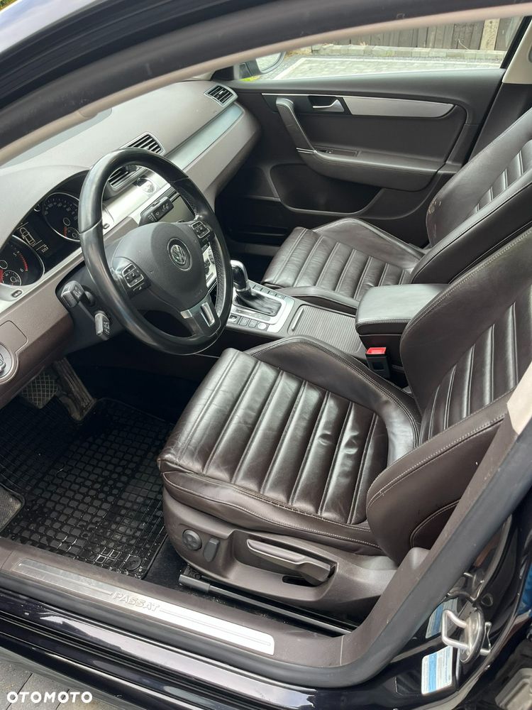 Volkswagen Passat 2.0 TDI Highline R-Style DSG - 8