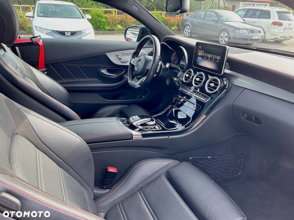 Mercedes-Benz Klasa C AMG 43 4Matic 9G-TRONIC - 26