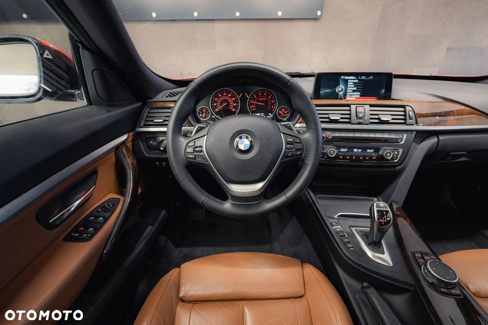 BMW 3GT 328i xDrive Sport Line - 12
