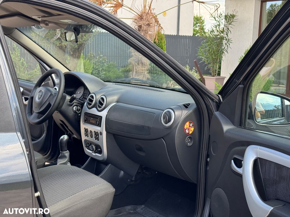 Dacia Logan 1.6 Prestige - 14