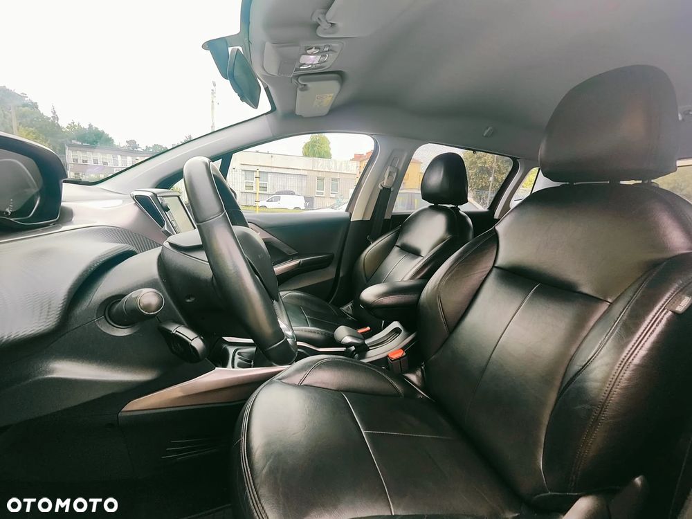 Peugeot 2008 1.2 Pure Tech Access - 22