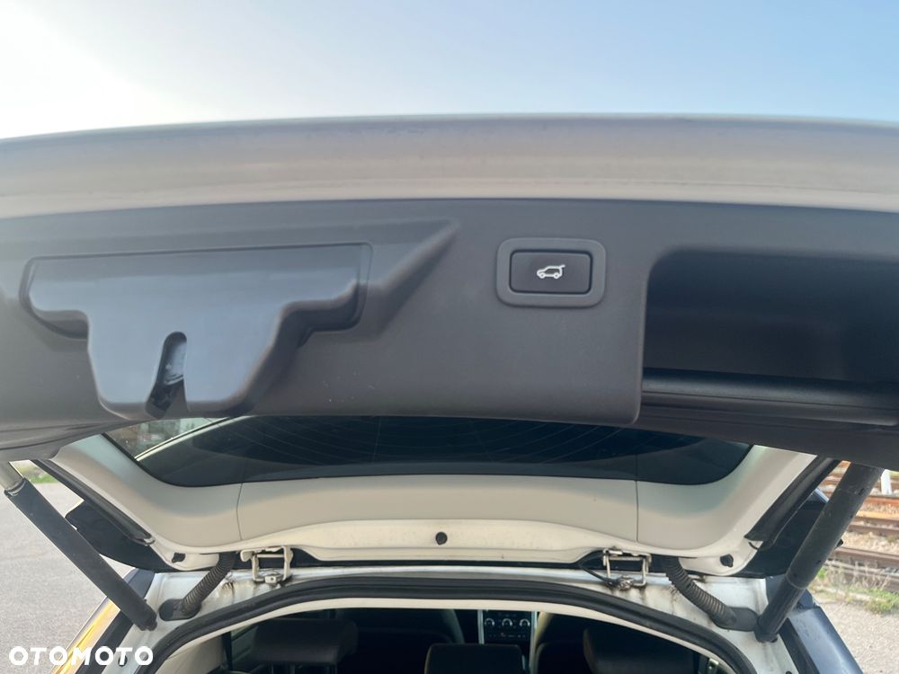 Land Rover Discovery Sport 2.0 TD4 Pure - 8