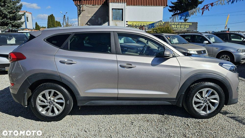 Hyundai Tucson - 16