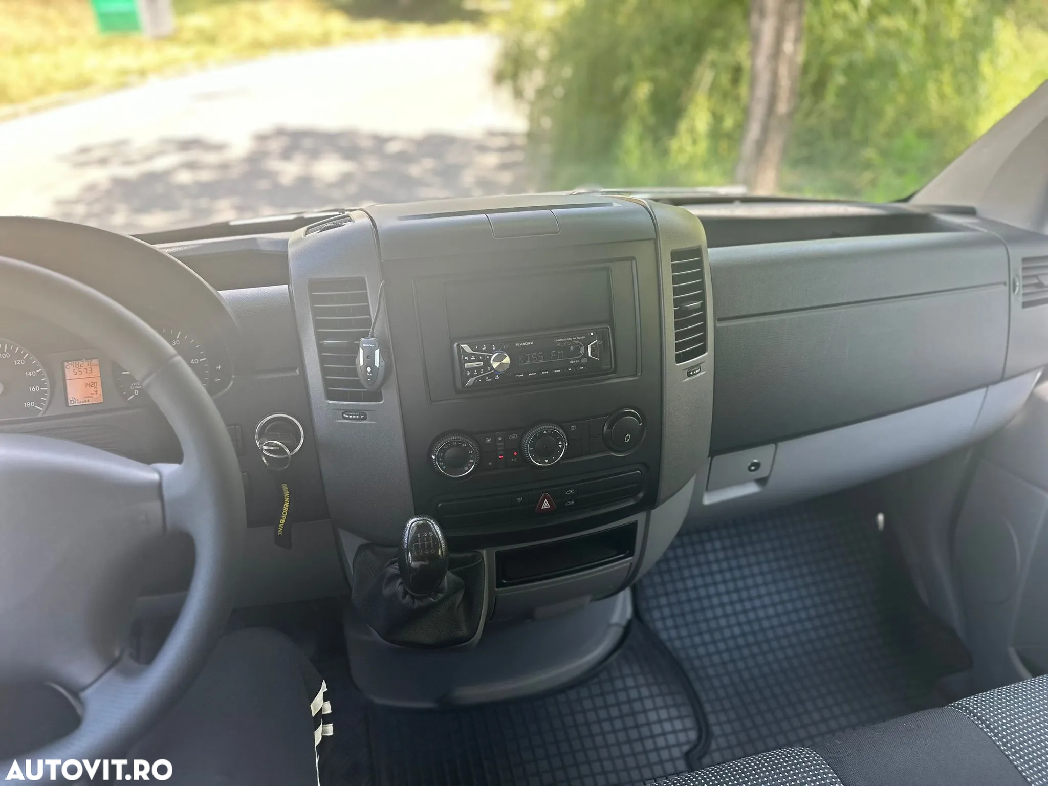 Mercedes-Benz Sprinter - 7