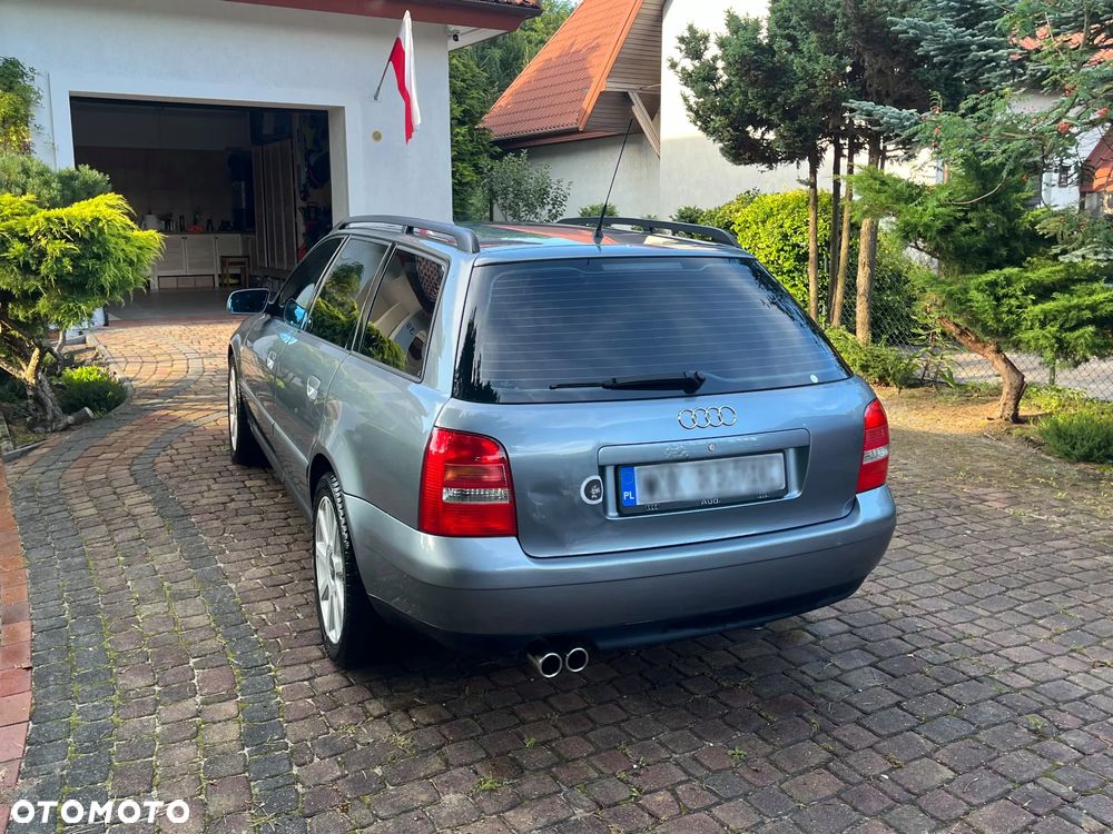Audi A4 Avant 1.8T Quattro - 8