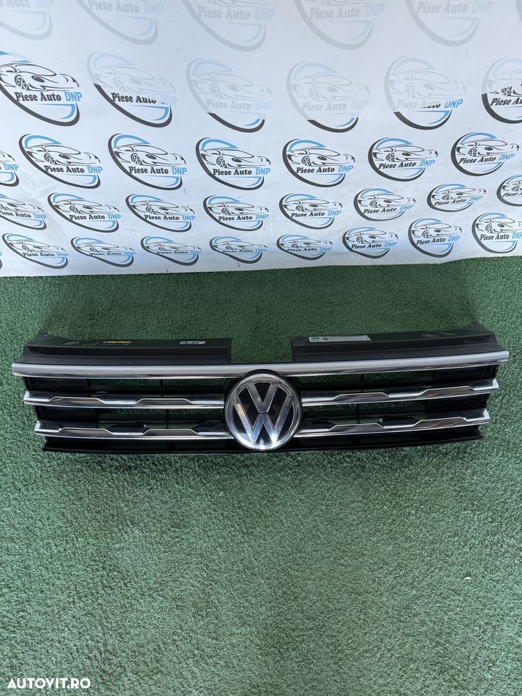 Grila originala centrala radiator vw volkswagen Tiguan dupa 2016 - 1
