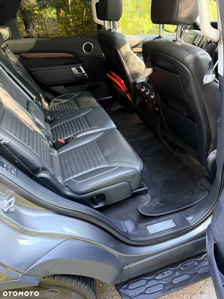 Land Rover Discovery V 3.0 Si6 HSE Luxury - 14