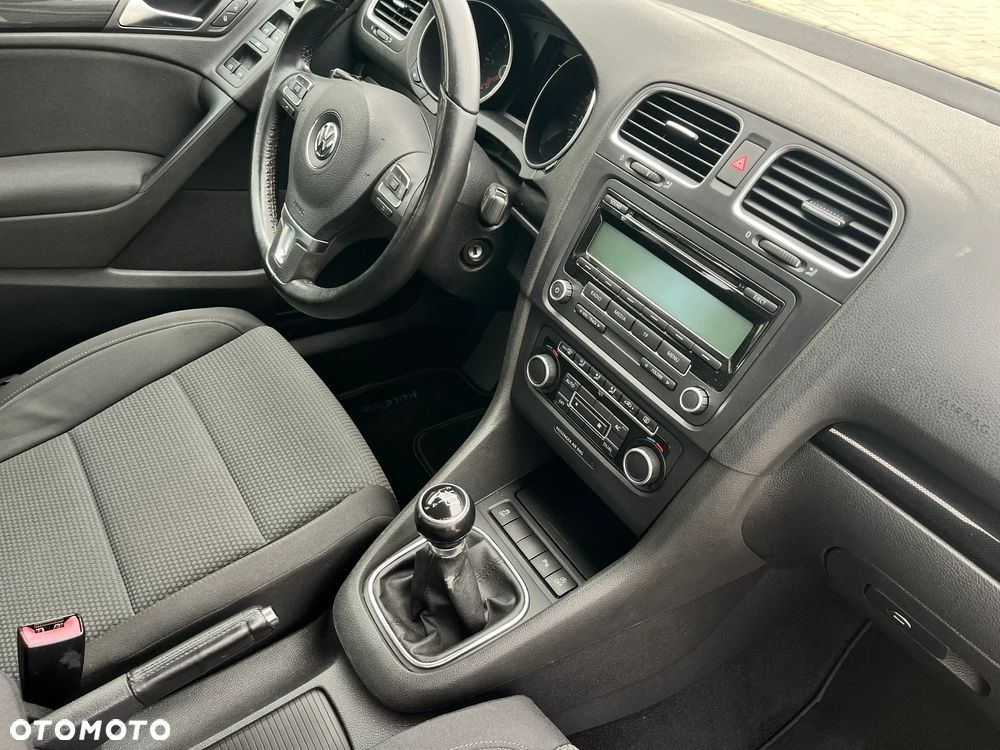 Volkswagen Golf 1.6 TDI DPF BlueMotion Technology Trendline - 23