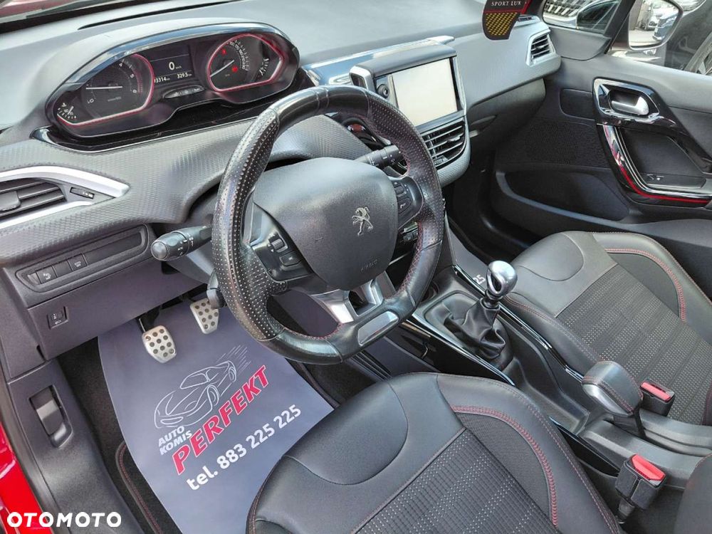 Peugeot 2008 - 11