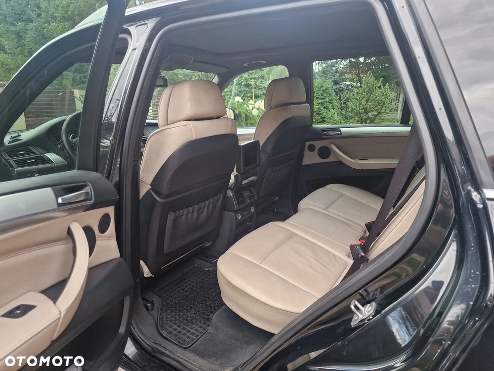 BMW X5 xDrive40d - 8