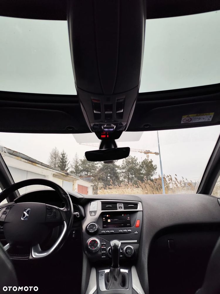 DS Automobiles DS 5 - 12