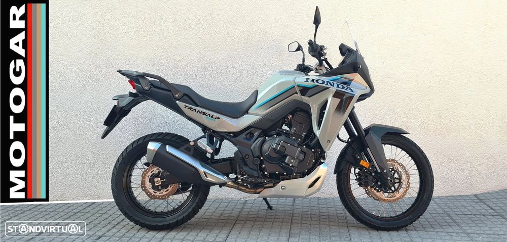 Honda XL 750 Transalp E-Clutch 2026 - 1