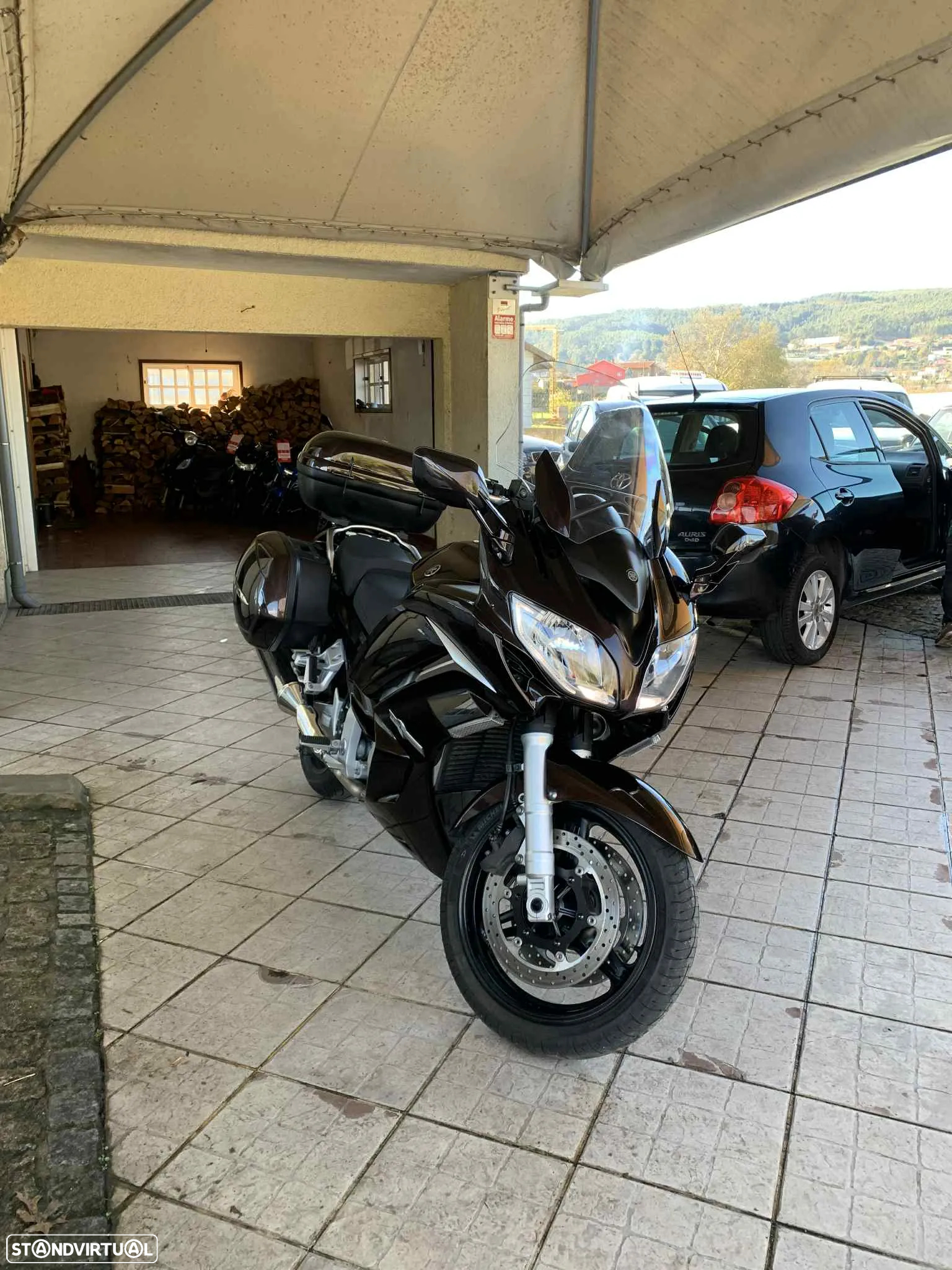 Yamaha FJR - 6