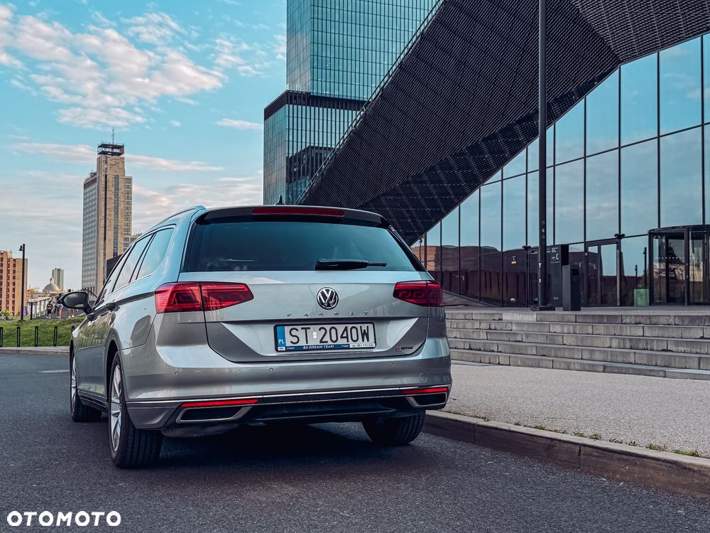 Volkswagen Passat 2.0 TSI 4Mot Elegance DSG - 5