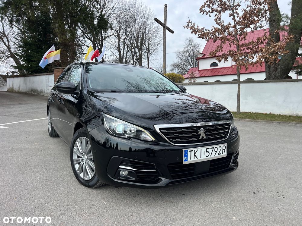 Peugeot 308 - 1