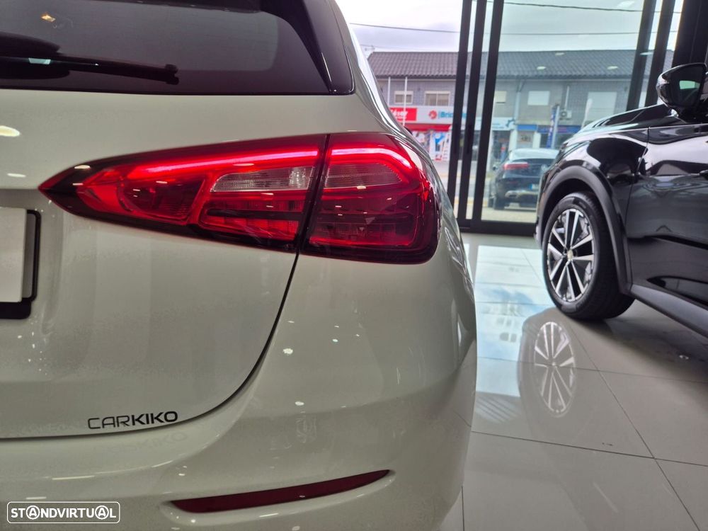 Mercedes-Benz A 180 d Style Plus - 8