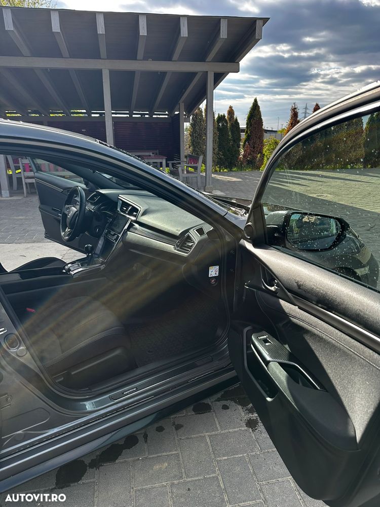 Honda Civic 1.5 VTEC Turbo Sport - 16
