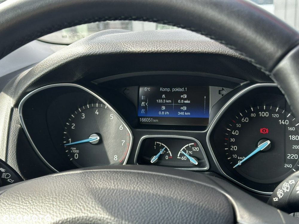 Ford Focus 1.6 Ambiente - 17