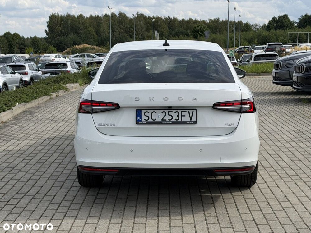 Skoda Superb 2.0 TDI SCR 4x4 Drive DSG - 6
