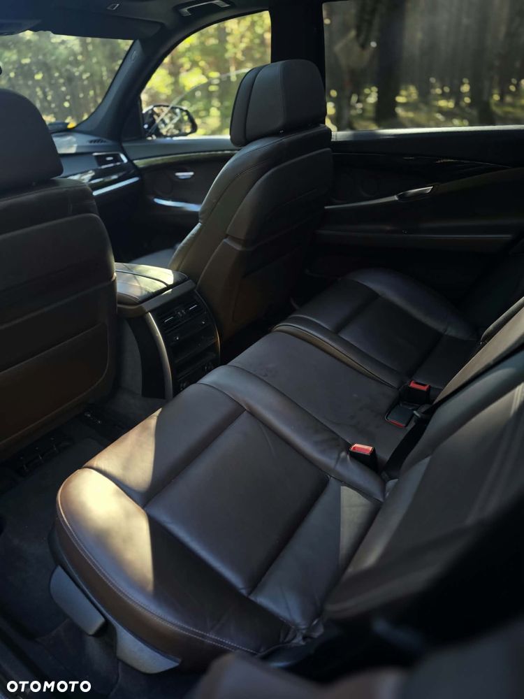 BMW Seria 5 - 13