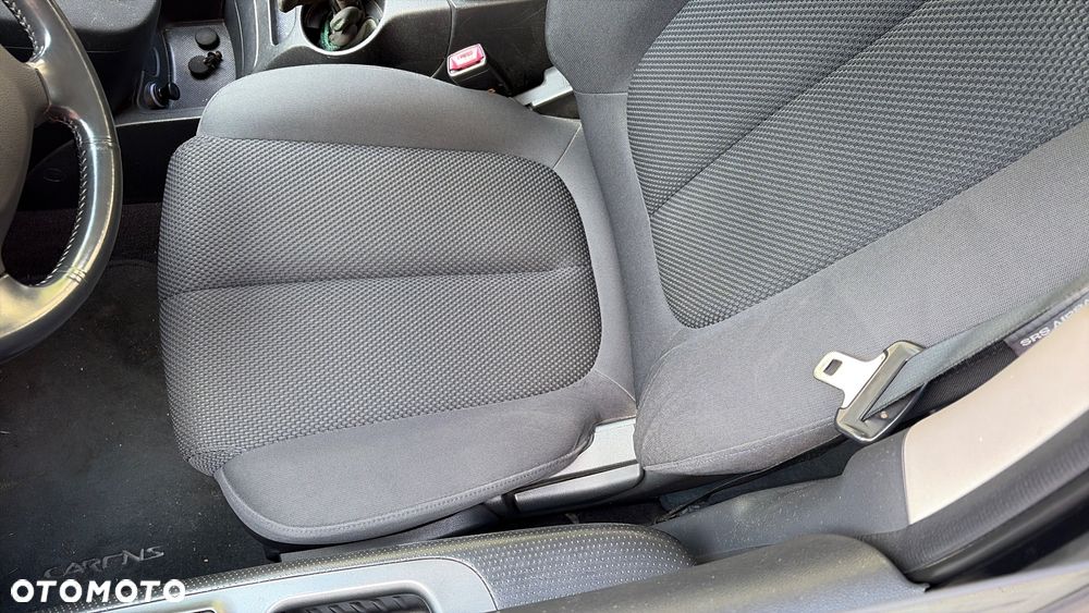 Kia Carens 2.0 CVVT EX Top - 9
