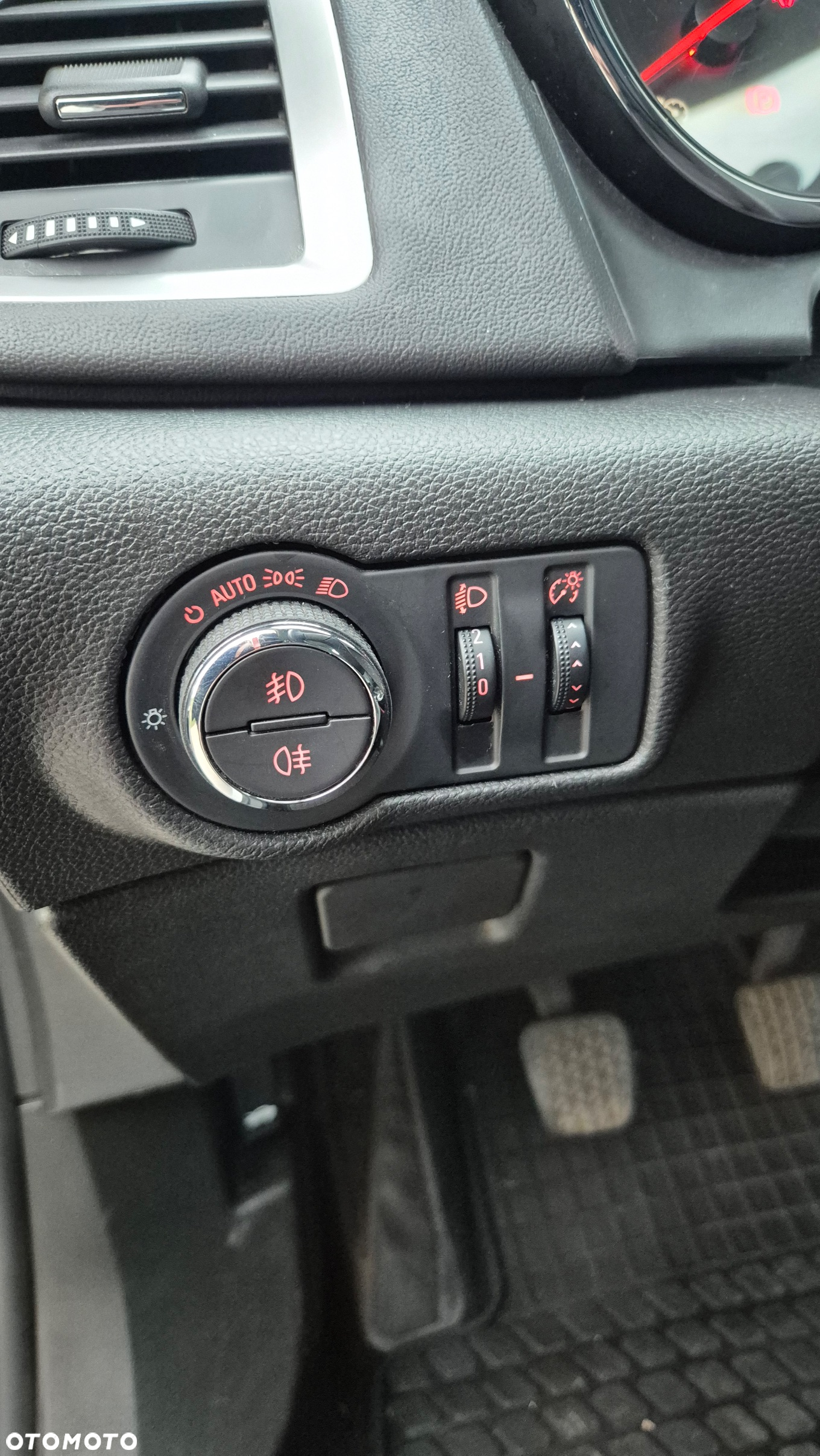Opel Astra 1.7 CDTI DPF ENERGY - 10