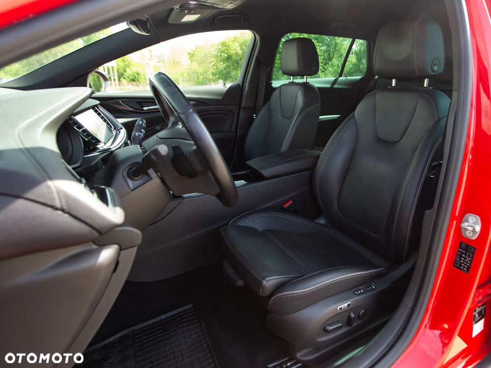 Opel Insignia 2.0 BiTurbo 4x4 Exclusive - 18