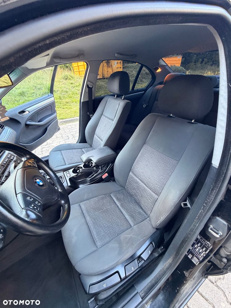 BMW Seria 3 318i - 13