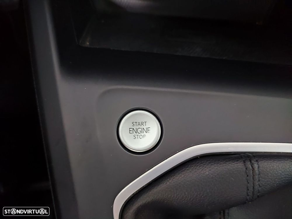 VW Golf 2.0 TDI Life - 22