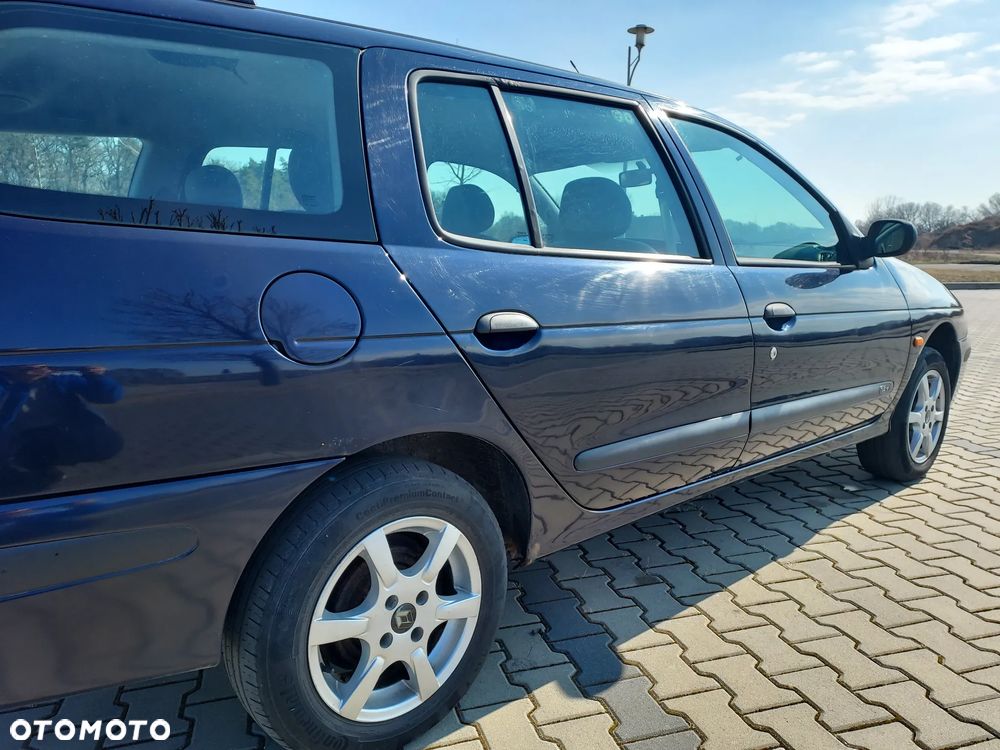 Renault Megane 1.4 RN 16V (klm) - 14
