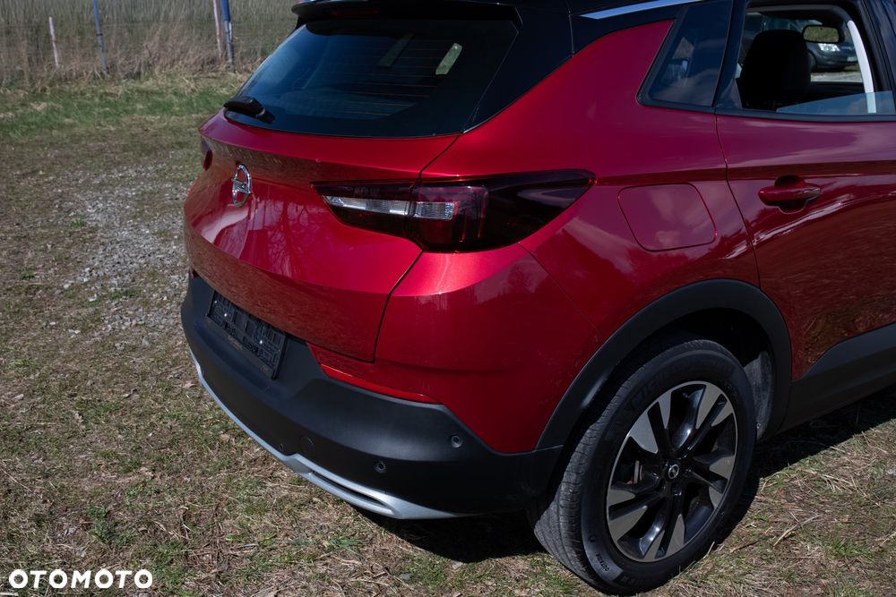 Opel Grandland X 1.2 Start/Stop Business Elegance - 8