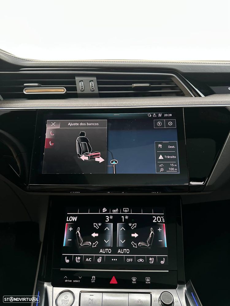 Audi e-tron 55 quattro S line - 24