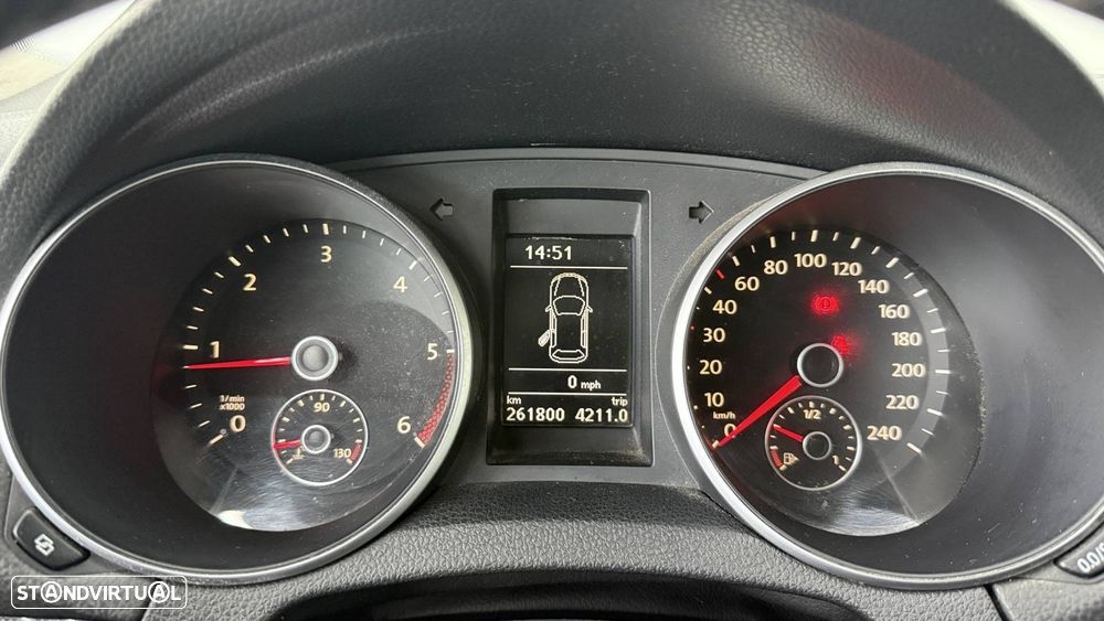 VW Golf Variant 1.6 TDi Confortline - 28