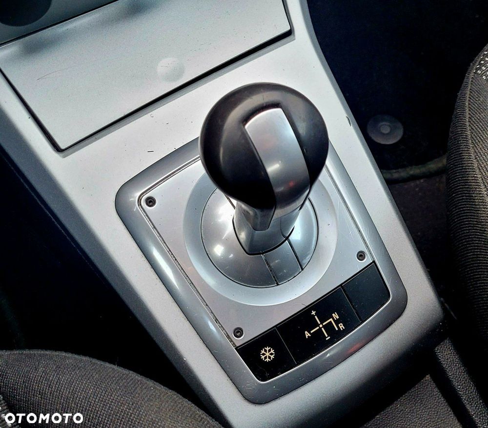 Opel Astra 1.6 Cosmo Easytronic - 19