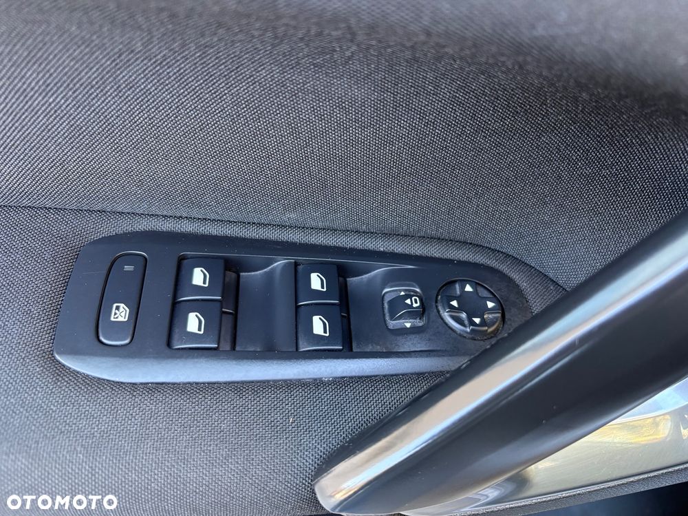 Peugeot 308 1.5 BlueHDi Allure Pack S&S - 17