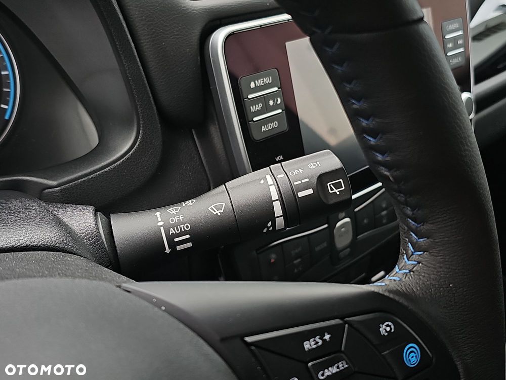 Nissan Leaf 40kWh N-Connecta - 17