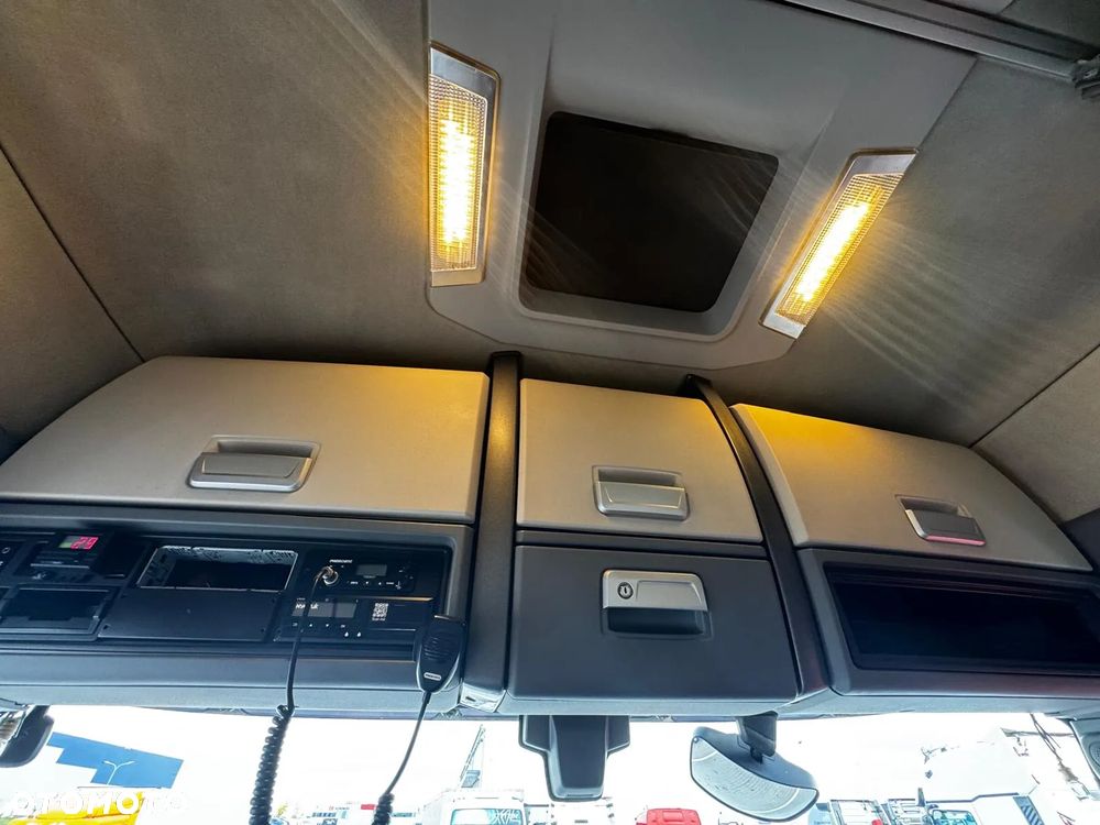 Renault T520 High Cab - 9
