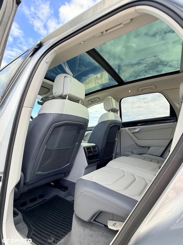 Volkswagen Touareg 3.0 V6 TDI SCR 4Mot Elegance - 11