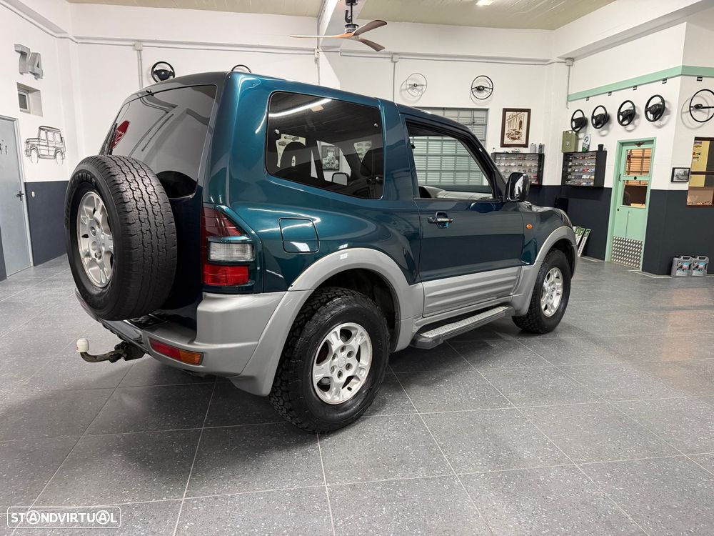 Mitsubishi Pajero 3.2 DI-D GLS ABS+CA - 26