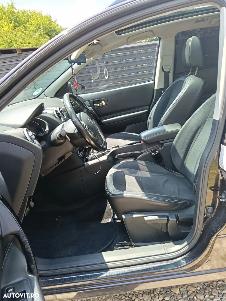 Nissan Qashqai 2.0 DCI 4 x 4 DPF Aut tekna - 31