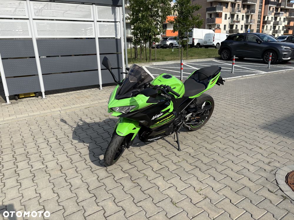 Kawasaki Ninja 400 - 4