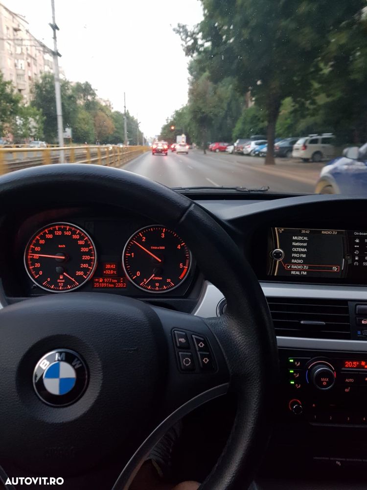 BMW Seria 3 320d - 39