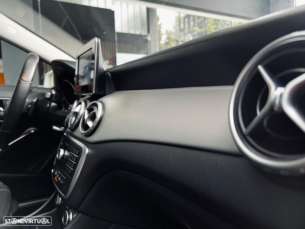 Mercedes-Benz GLA 180 CDI Urban Aut. - 34