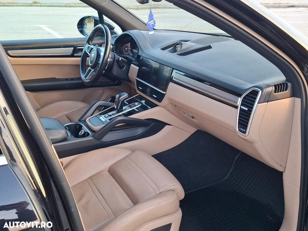 Porsche Cayenne Tiptronic S - 20