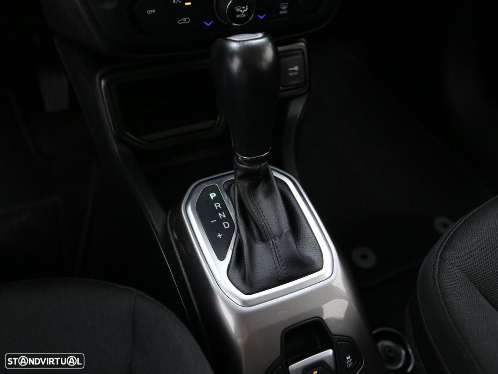 Jeep Renegade - 15